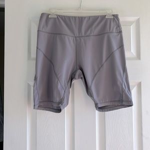 NWOT Women’s XL Gray Spandex Workout Shorts